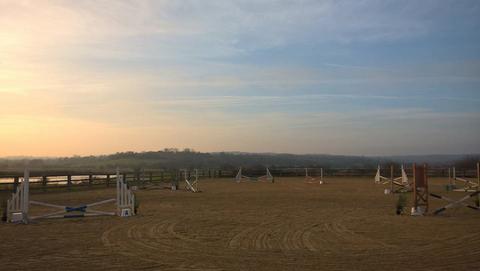 CENTRE EQUESTRE DE BLONVILLE cours stages pension cheval poney cours particulier promenade a cheval